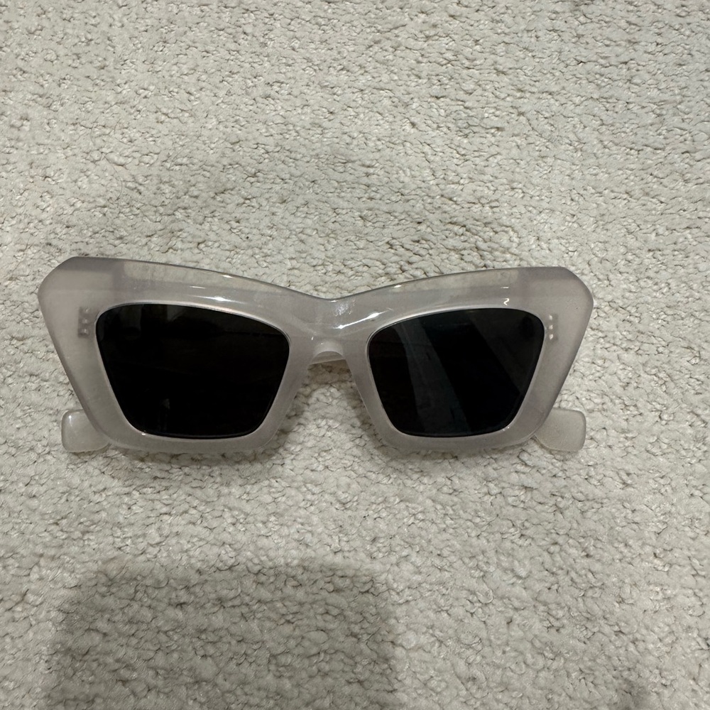 Loewe clear cat eye Sunglasses